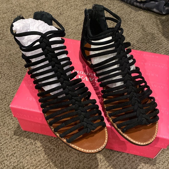 Chinese Laundry Black Strappy Sandals - Picture 1 of 4